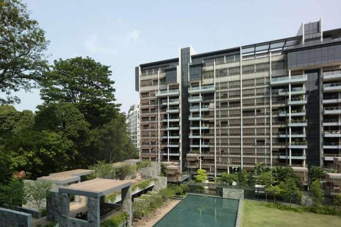 Sales of upmarket condo units perk up
